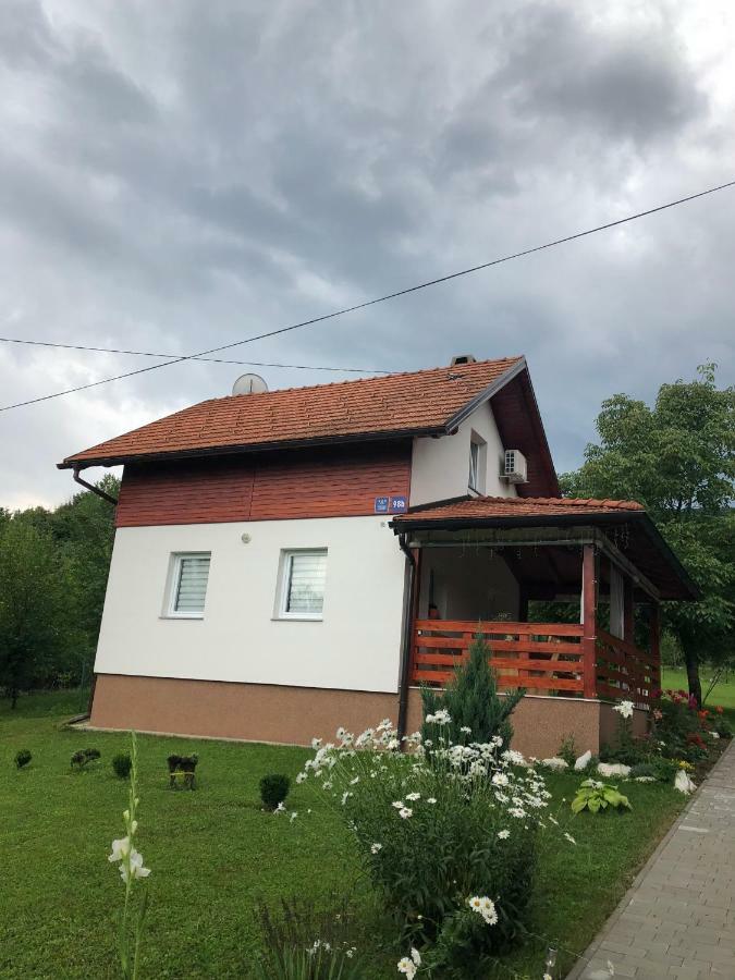 Holiday home D.i.m. House *