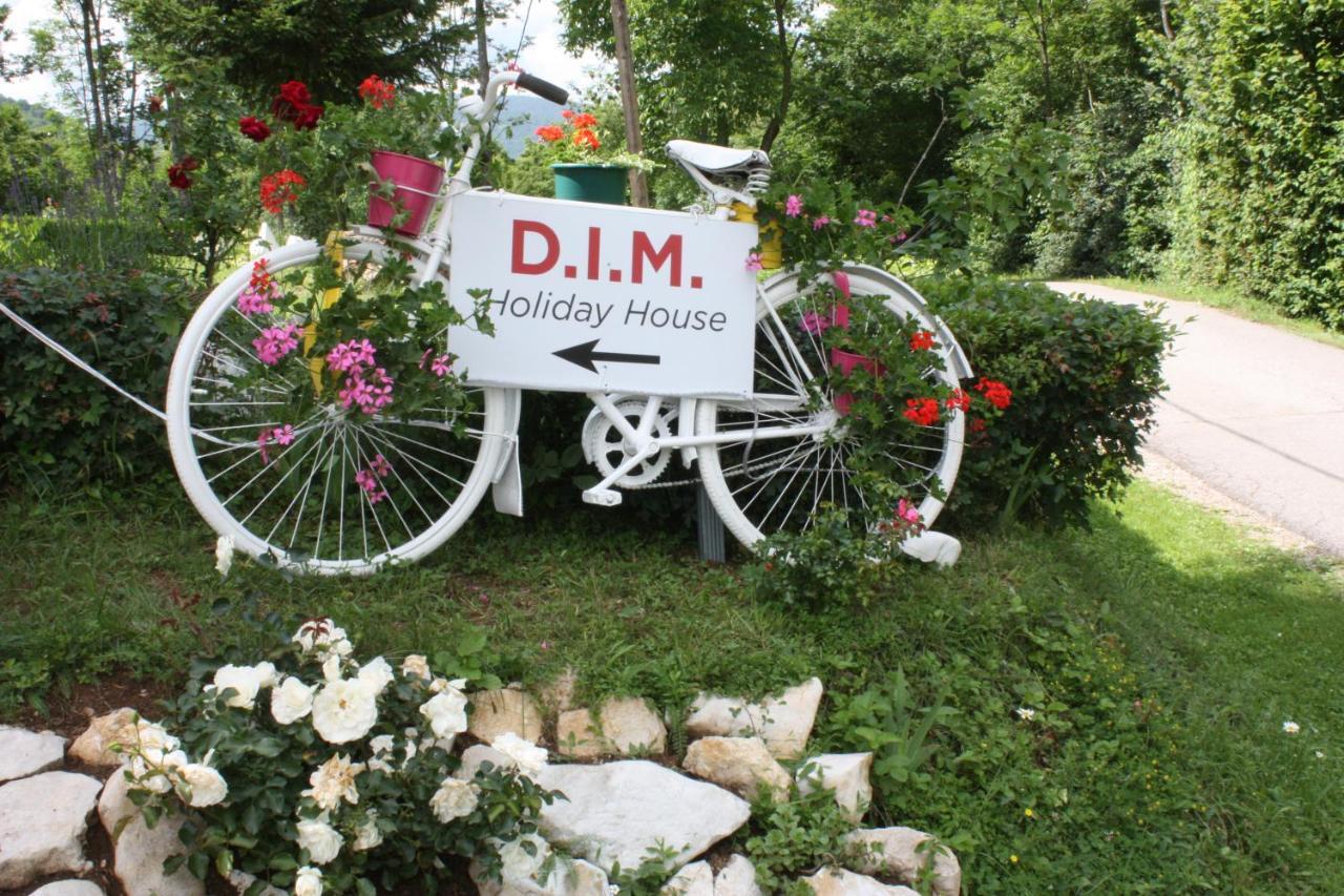 D.i.m. House
